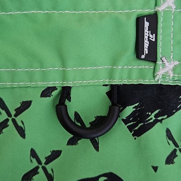 Jet Tribe Cross Hatch Jet Ski Water Sports Swim Shorts in Green | Juniors 9 - Picture 4 of 14